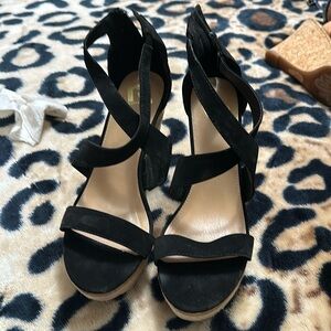 Wedges black